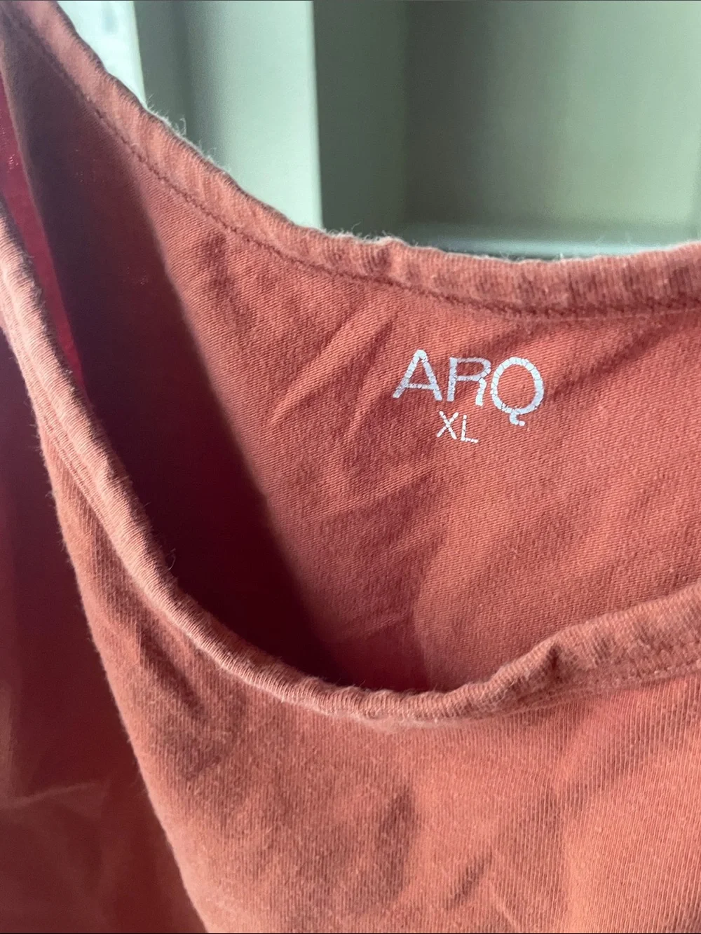 LOT ARQ Camisoles Green and Orange - Picture 2 of 5